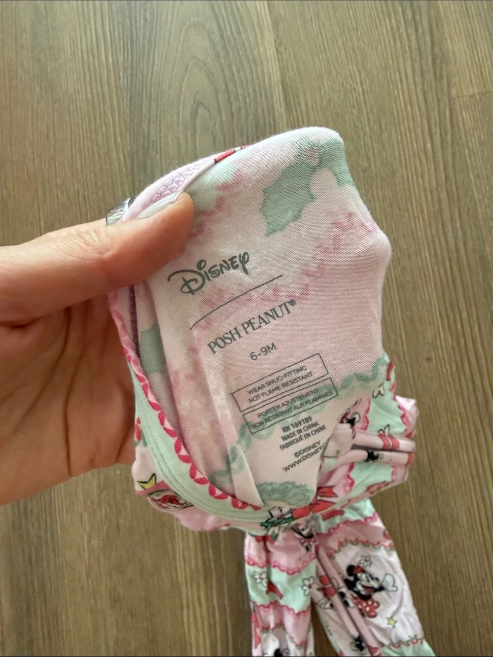 NWOT Posh Peanut x Disney Minnie Christmas holiday zippy convertible footie 6-9m